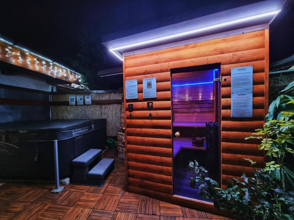 Апартаменты Gyongy Apartmanhazak Дьёндьёш Экстерьер фото